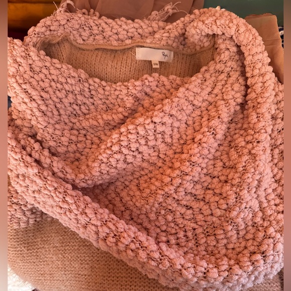 Ryu Blush mixed Fabric Cowl Neck Sweaterdress - Picture 3 of 4